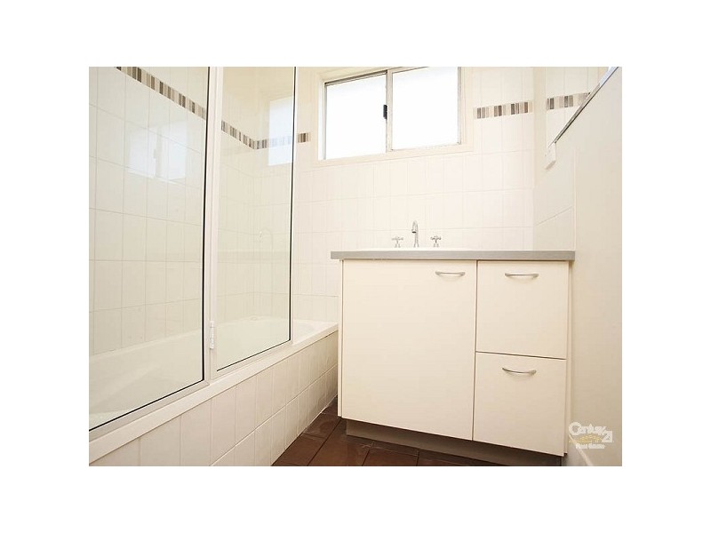 47 Curve Avenue, Wynnum QLD 4178