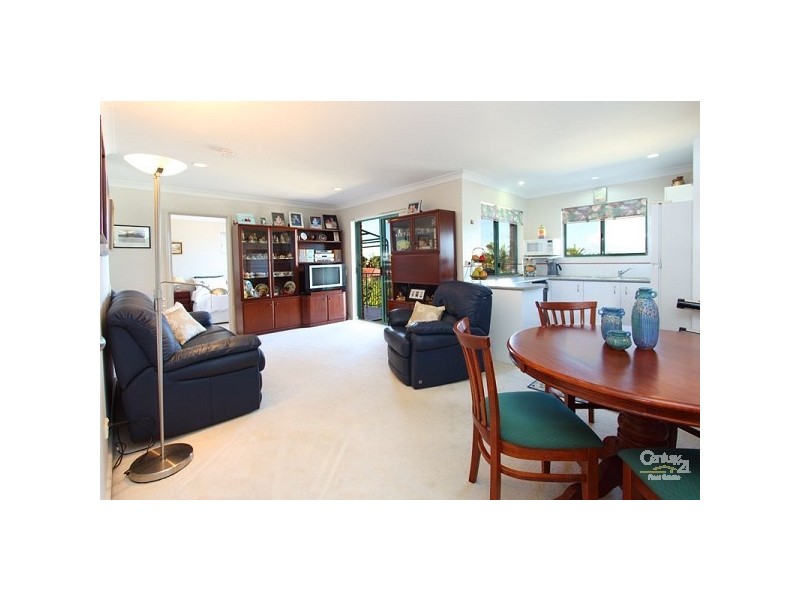 6/30 Edith Street, Wynnum QLD 4178