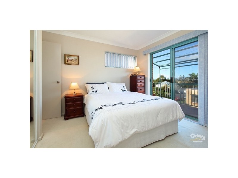 6/30 Edith Street, Wynnum QLD 4178