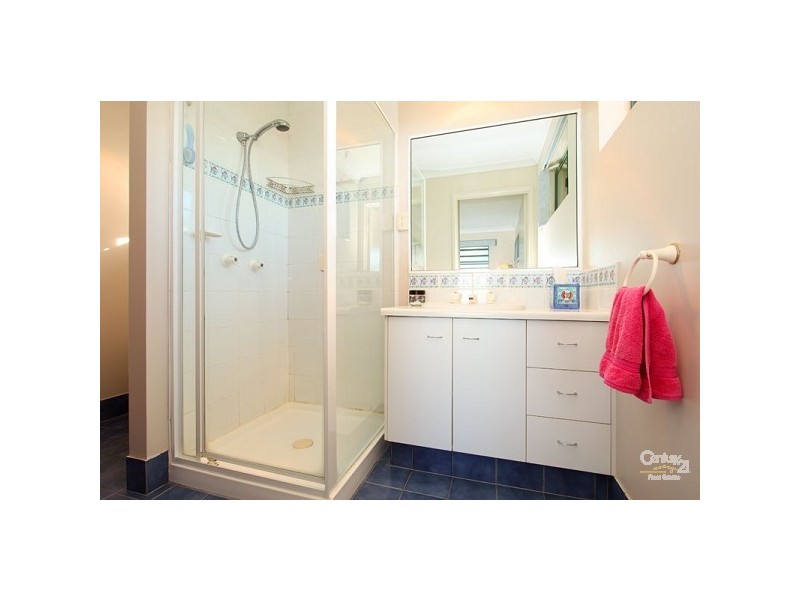 6/30 Edith Street, Wynnum QLD 4178