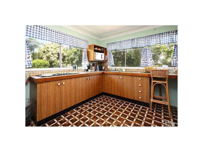 38 Talwong Street, Manly West QLD 4179