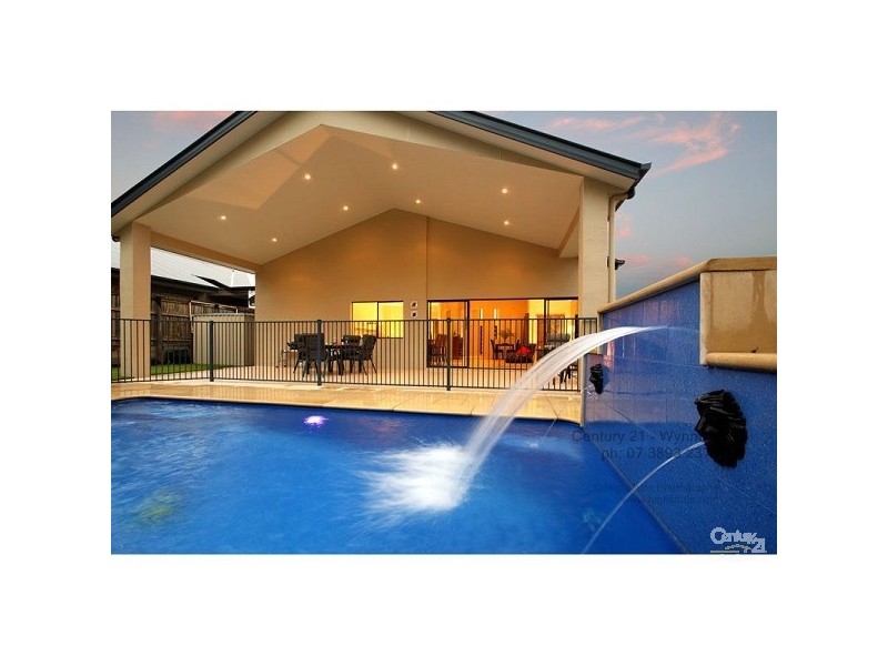 16 Baychester Place, Wakerley QLD 4154