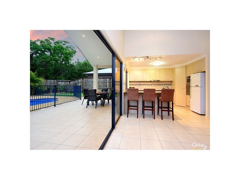 16 Baychester Place, Wakerley QLD 4154