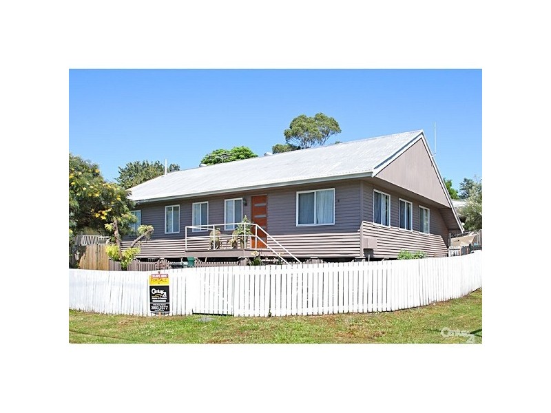 145 Kamarin Street, Manly West QLD 4179