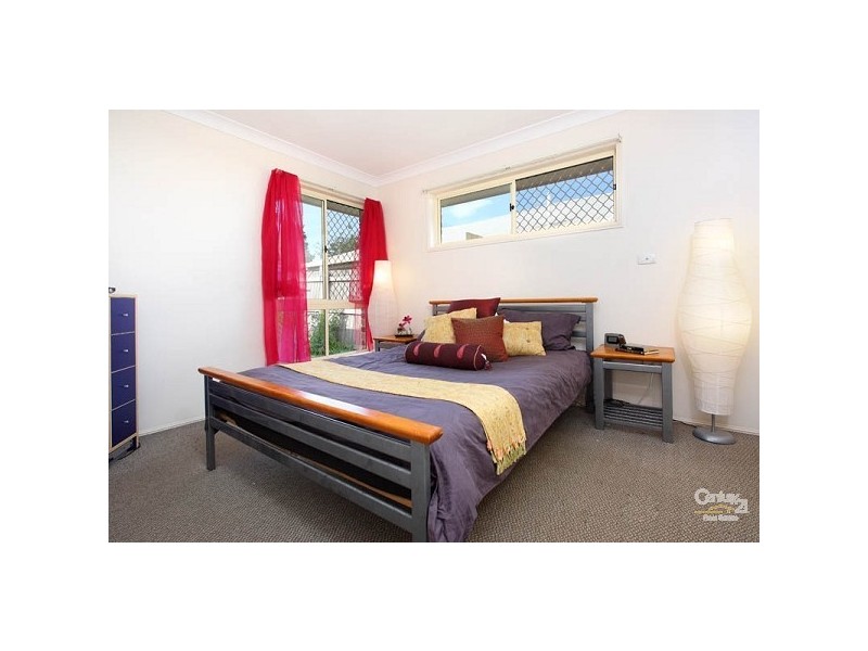 35 Madgwick Street, Wynnum QLD 4178