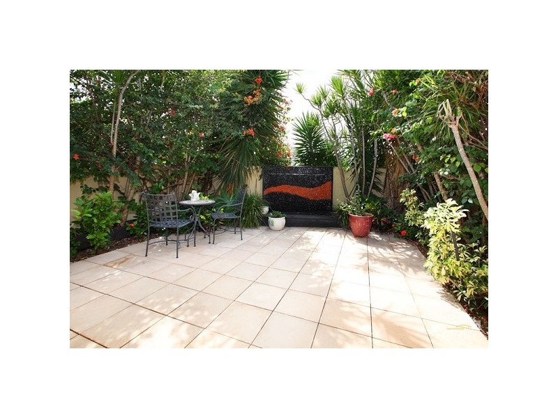 18 Dane Court, Manly West QLD 4179