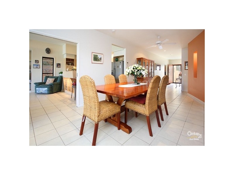 18 Dane Court, Manly West QLD 4179