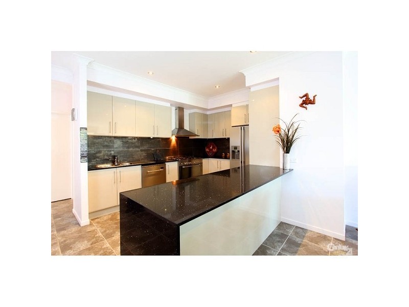 66 Brokenwood Circuit, Tingalpa QLD 4173