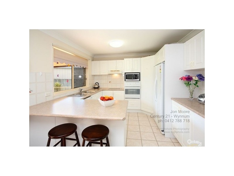 19 Beneteau Place, Lota QLD 4179