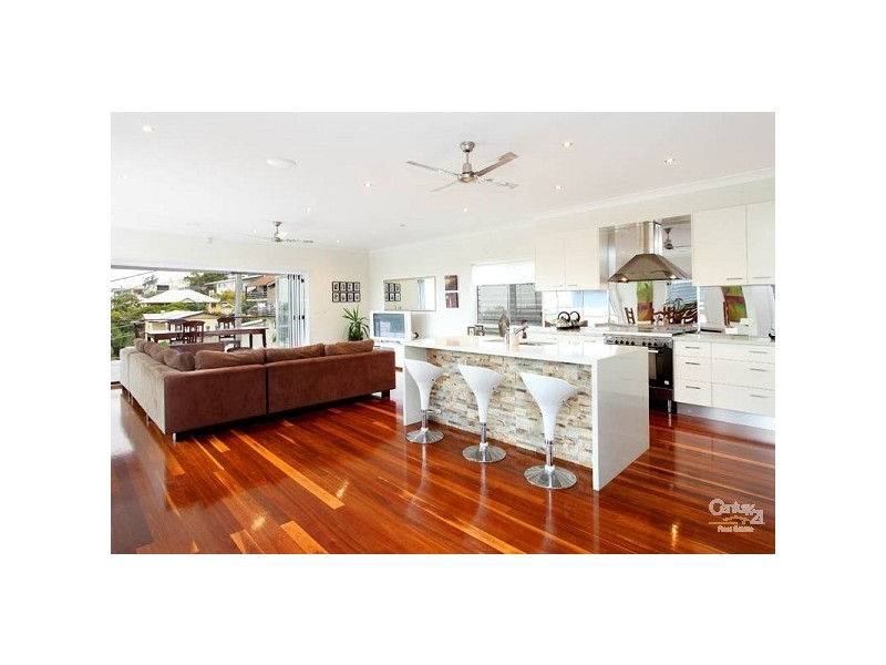 15 Warra Street, Wynnum QLD 4178