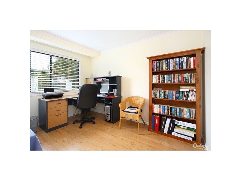 4 Kenmar St, Wynnum West QLD 4178