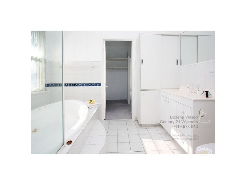 80 Stratton Terrace, Manly QLD 4179