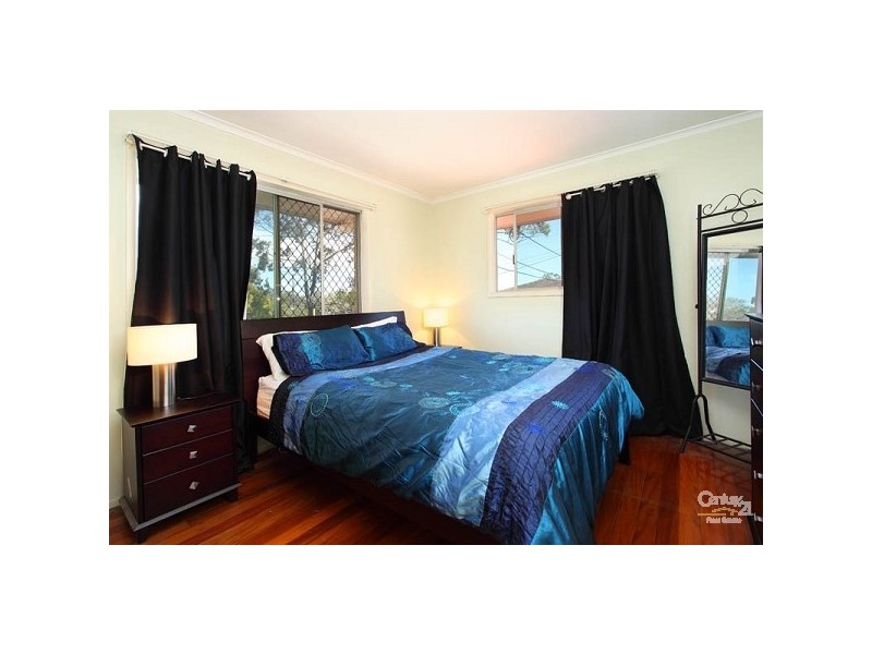 17 Tenbar Street, Tingalpa QLD 4173