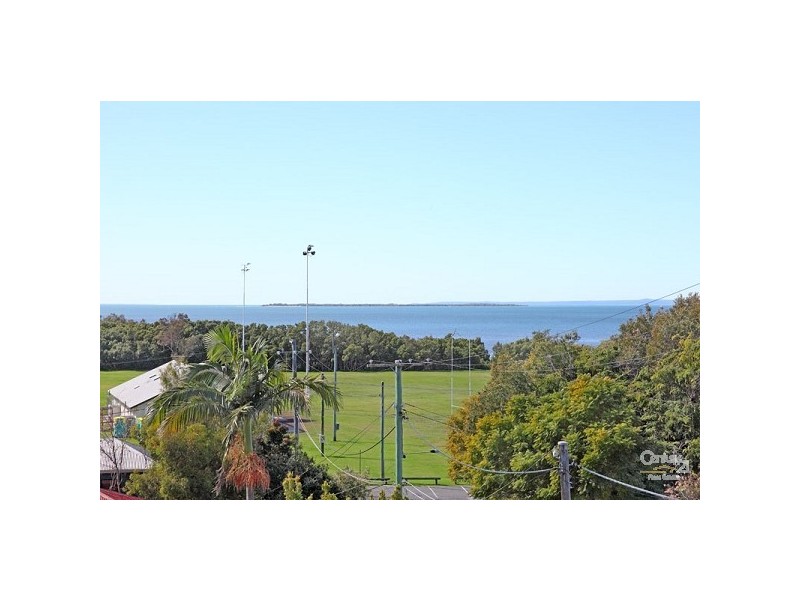 15 Warra Street, Wynnum QLD 4178
