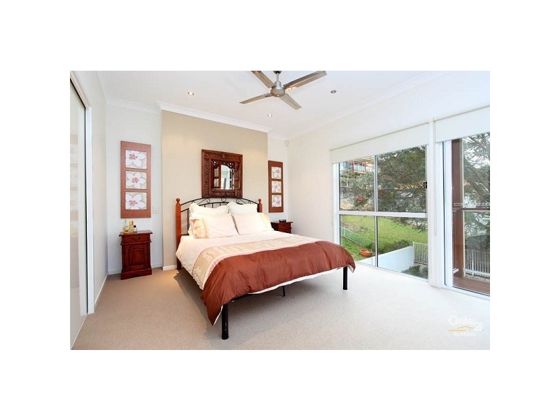 15 Warra Street, Wynnum QLD 4178