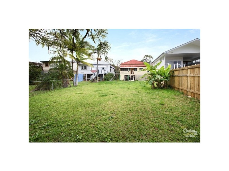 32 Berrima Street, Wynnum QLD 4178