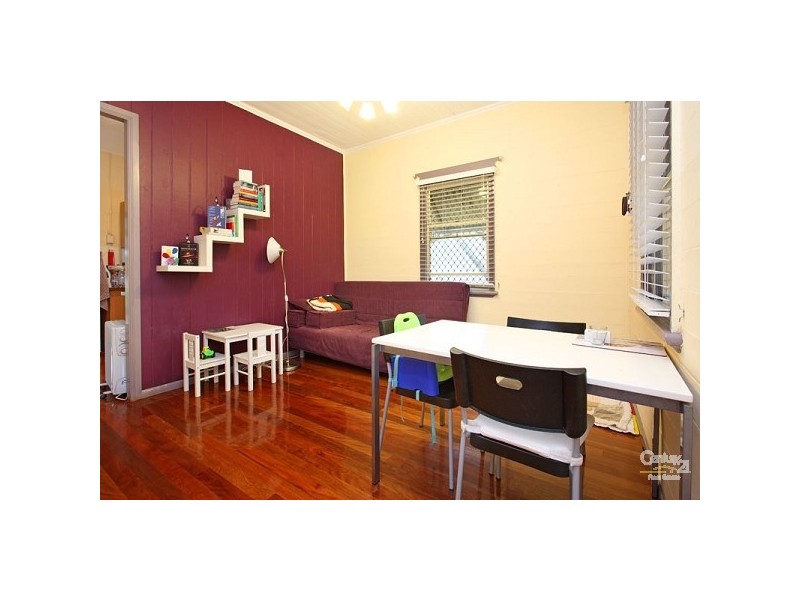 32 Berrima Street, Wynnum QLD 4178