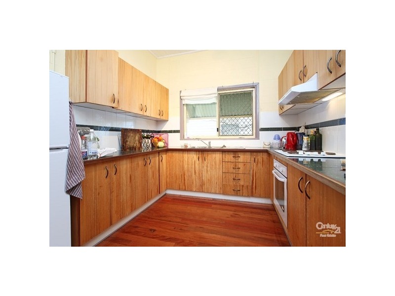 32 Berrima Street, Wynnum QLD 4178