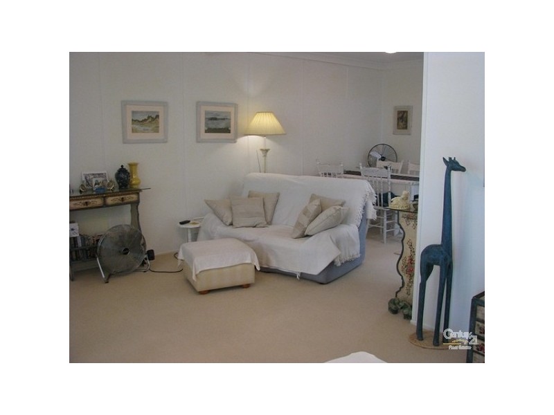 5 Curtis, Manly QLD 4179