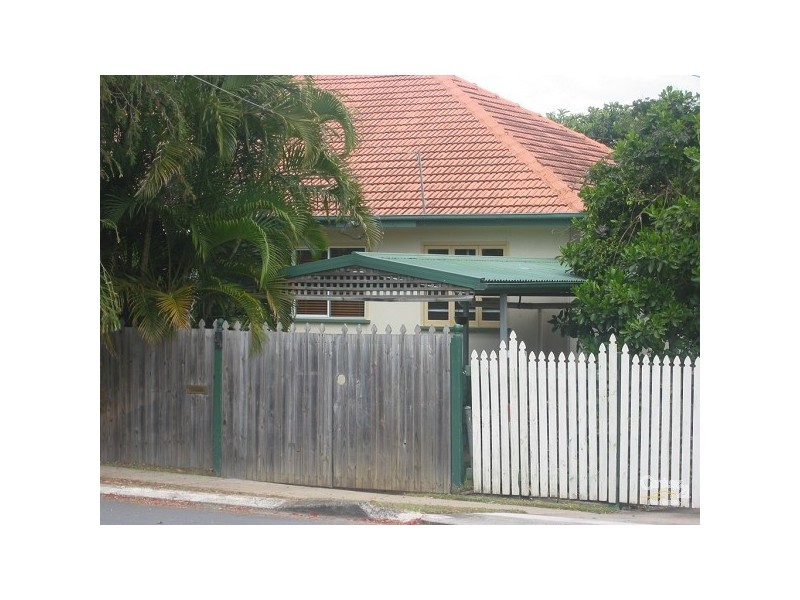 34 Alexander, Lota QLD 4179