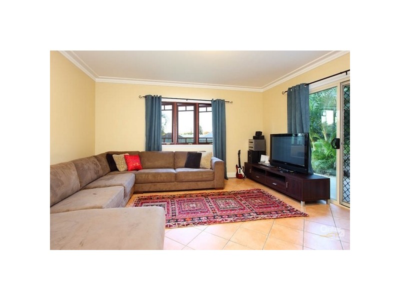 97 Waterview Avenue, Wynnum QLD 4178