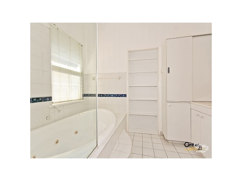 80 Stratton Terrace, Manly QLD 4179