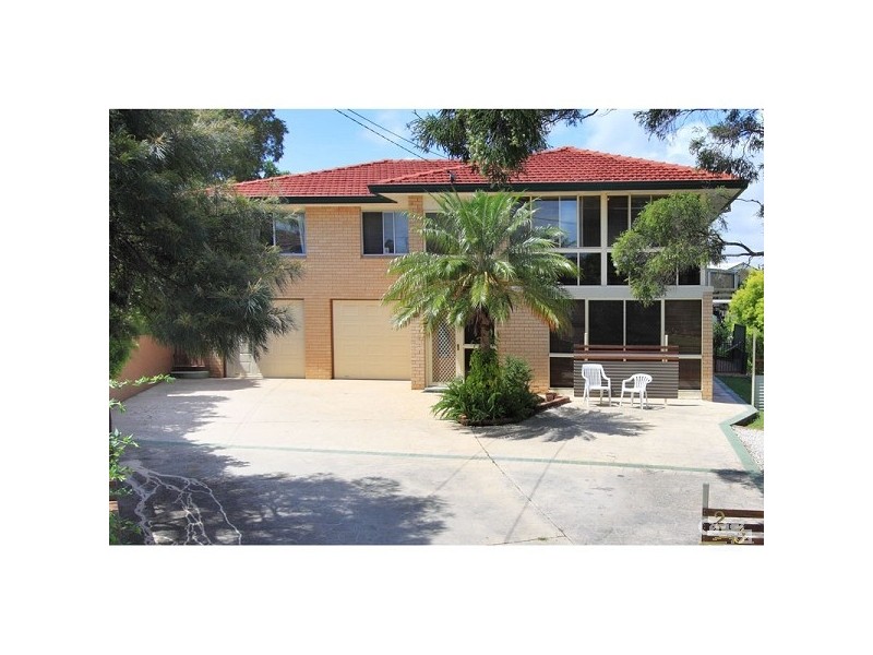 23 Banoon Drive, Wynnum QLD 4178