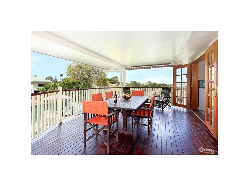 23 Banoon Drive, Wynnum QLD 4178
