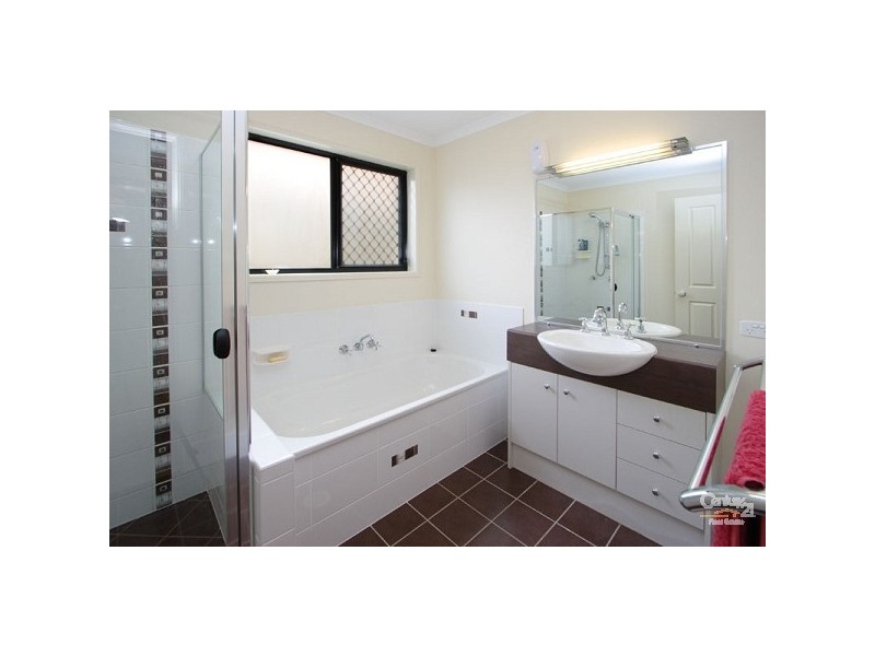 6 Gumnut Close, Lota QLD 4179