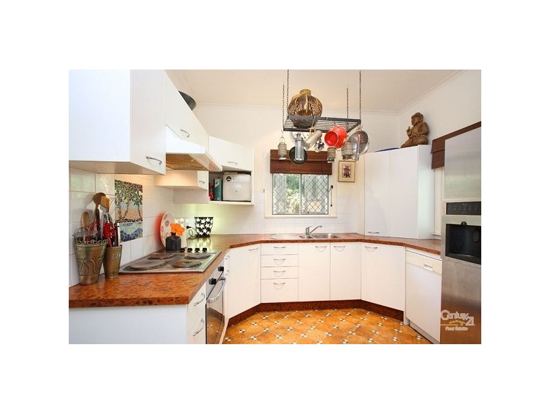 45 Alkoomie Street, Wynnum QLD 4178