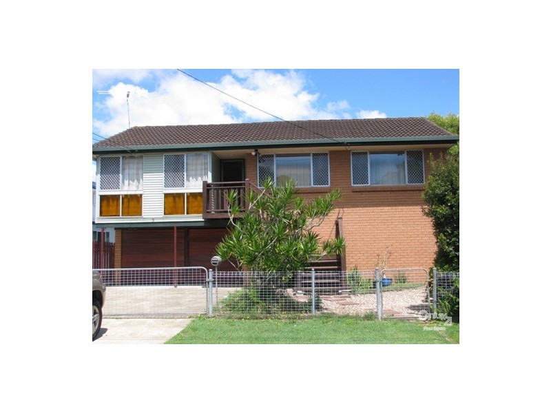 5 Clare Avenue, Wynnum QLD 4178