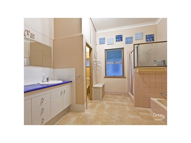 38 Blackwood Road, Manly West QLD 4179