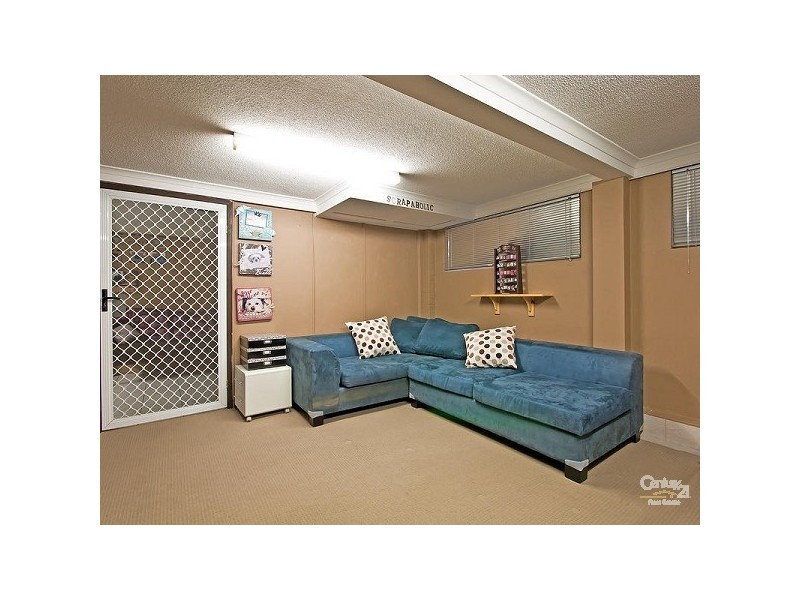 38 Blackwood Road, Manly West QLD 4179