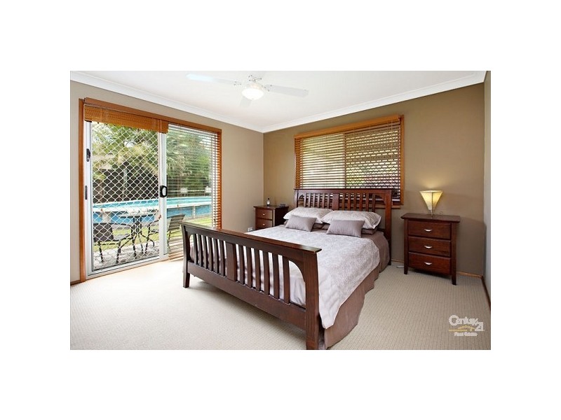 11 Russell Close, Wynnum West QLD 4178