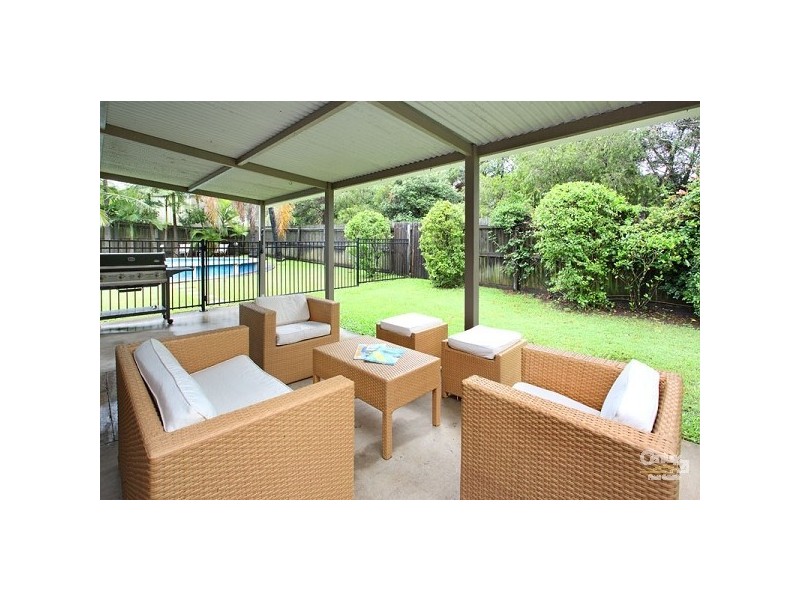 11 Russell Close, Wynnum West QLD 4178