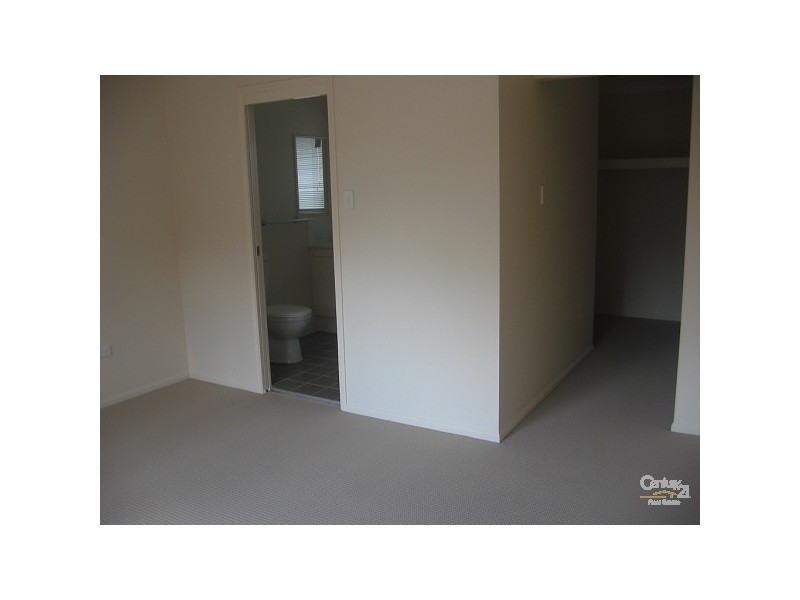 114 Raeburn Street, Manly West QLD 4179