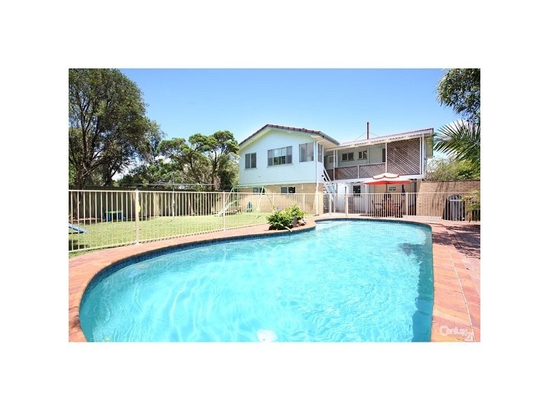 9 Kenmar Street, Wynnum West QLD 4178