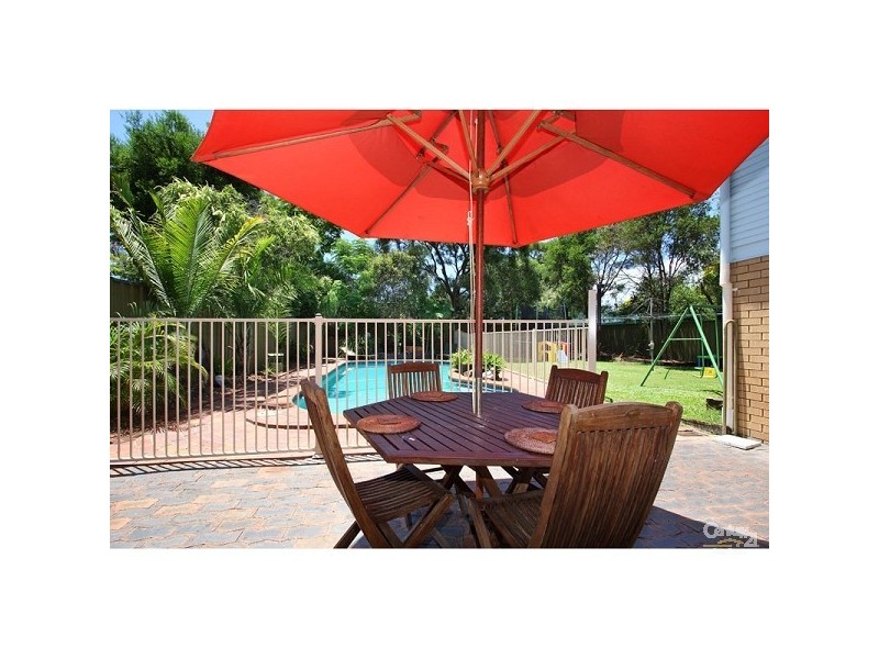 9 Kenmar Street, Wynnum West QLD 4178