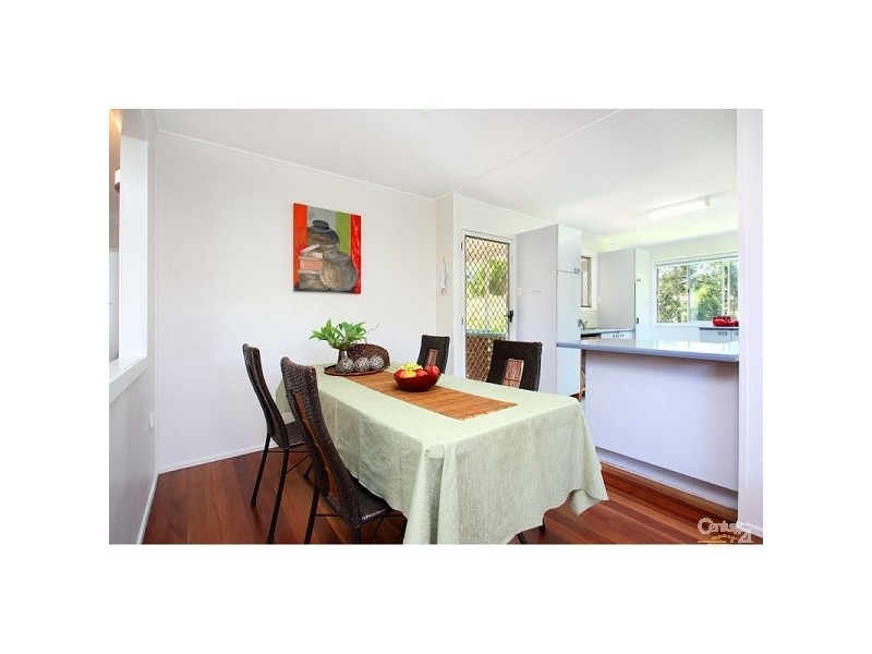 9 Kenmar Street, Wynnum West QLD 4178