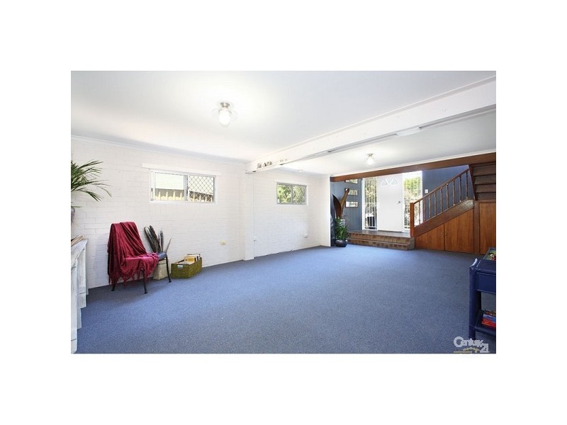 9 Kenmar Street, Wynnum West QLD 4178