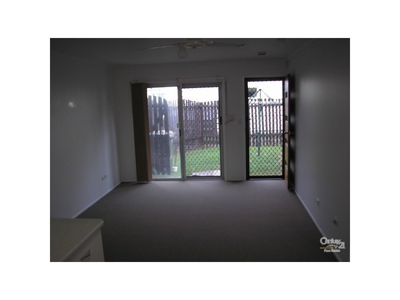 2/74 Ronald Street, Wynnum QLD 4178