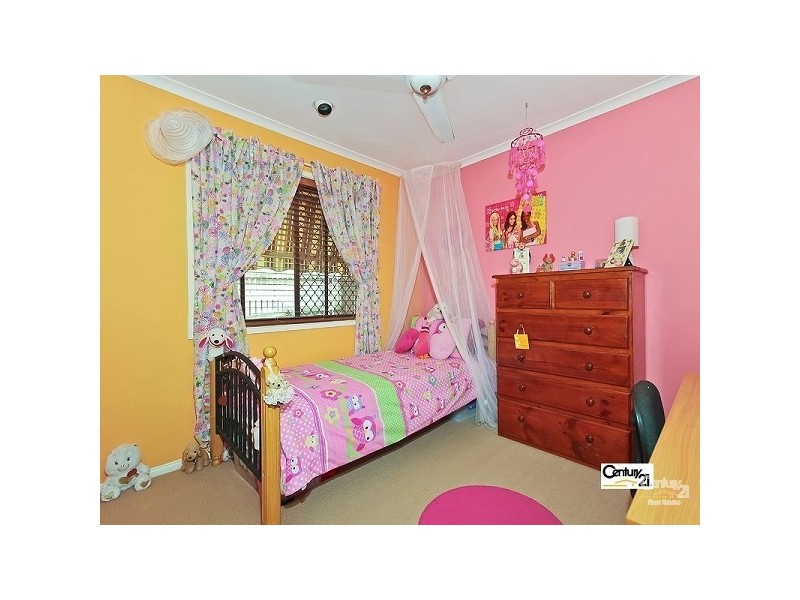 24 Sebastian Street, Manly West QLD 4179