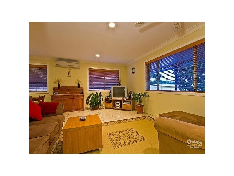 7 Glenlyn Street, Wynnum West QLD 4178