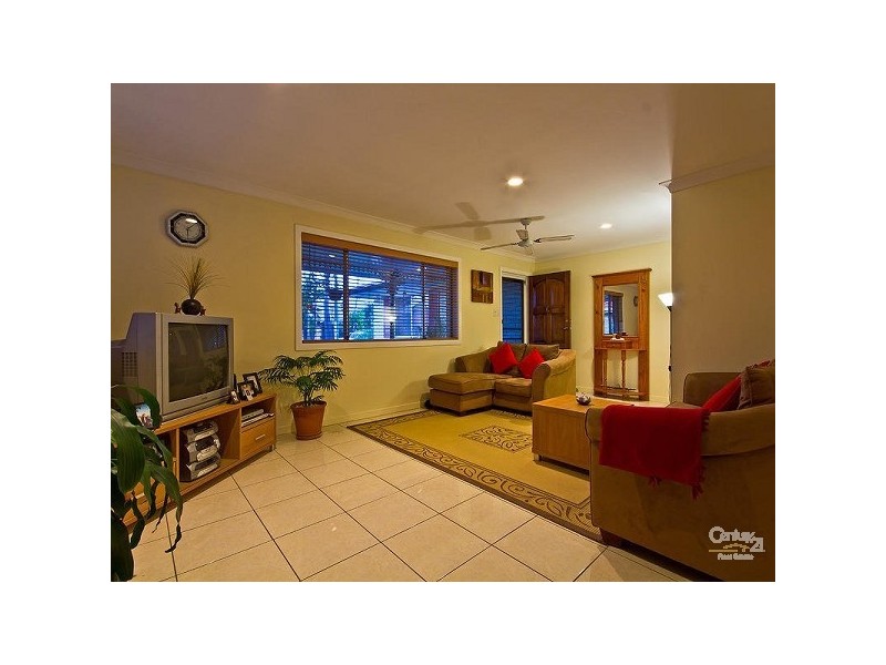 7 Glenlyn Street, Wynnum West QLD 4178