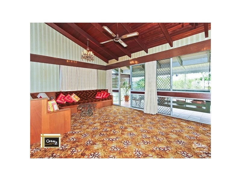 255 Wondall Road, Wynnum QLD 4178