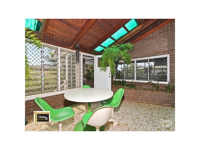 255 Wondall Road, Wynnum QLD 4178