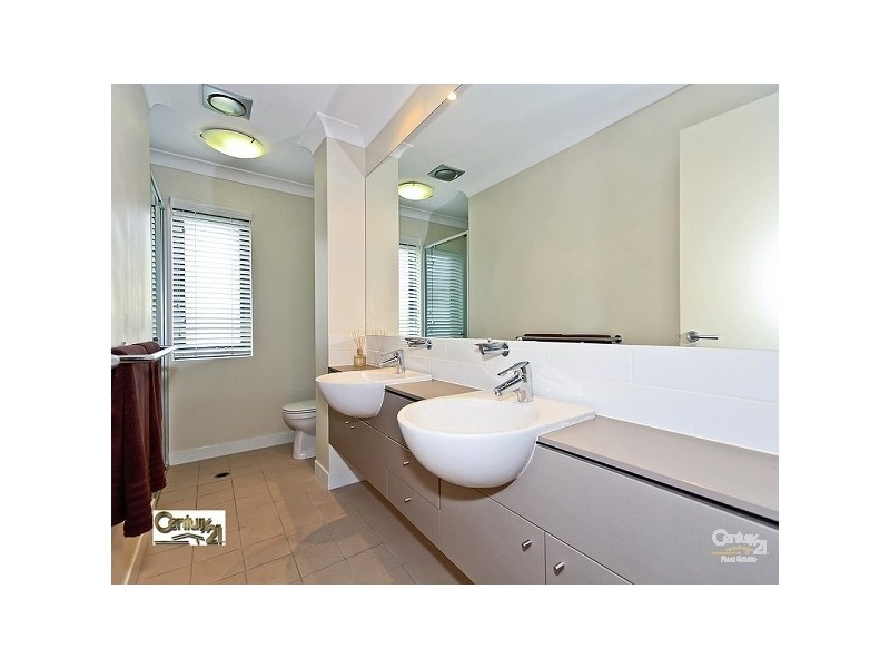 28/36 Charlotte Street, Wynnum QLD 4178