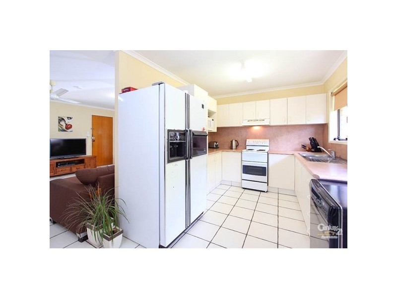 39 TARWHINE Street, Manly West QLD 4179