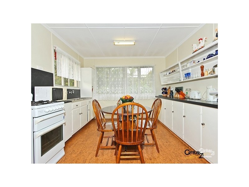 19 Kingswood Street, Manly West QLD 4179