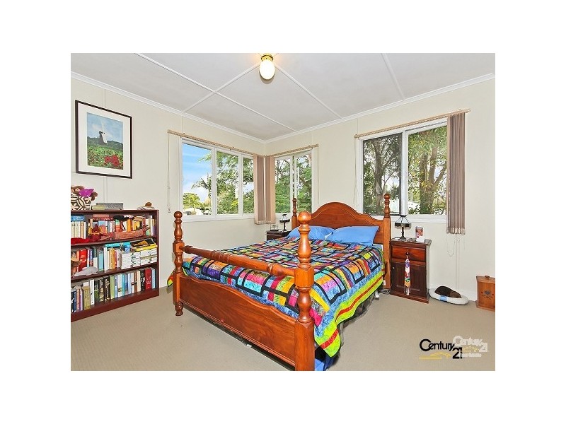 19 Kingswood Street, Manly West QLD 4179
